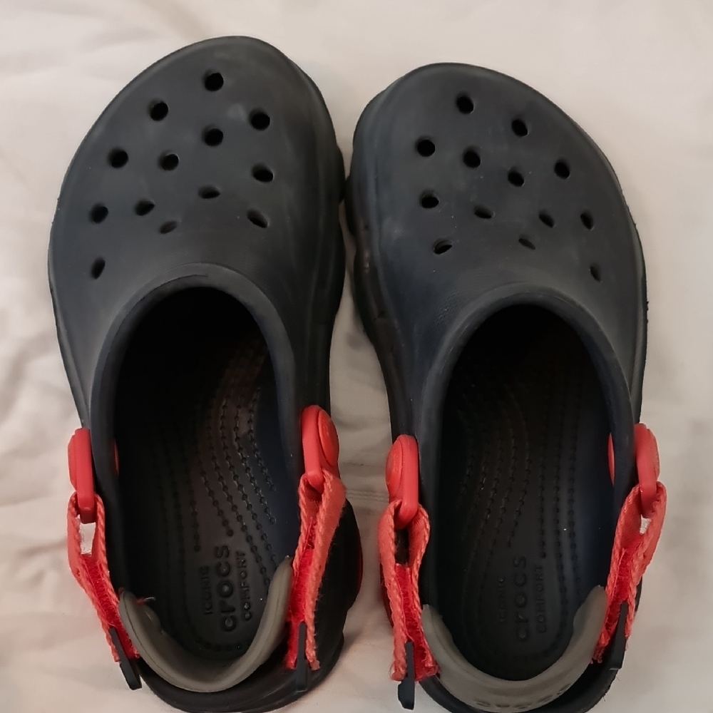 CROCS Black and Red Water Shoes with Ventilation